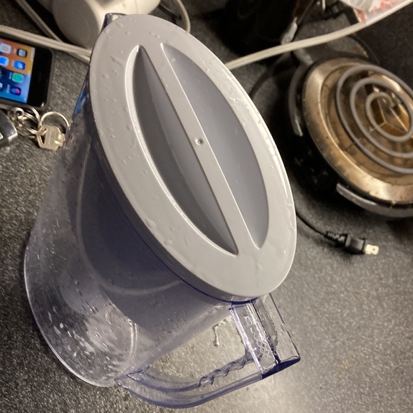 Brita filter water pitcher model Ob03 - Picture 5 of 16
